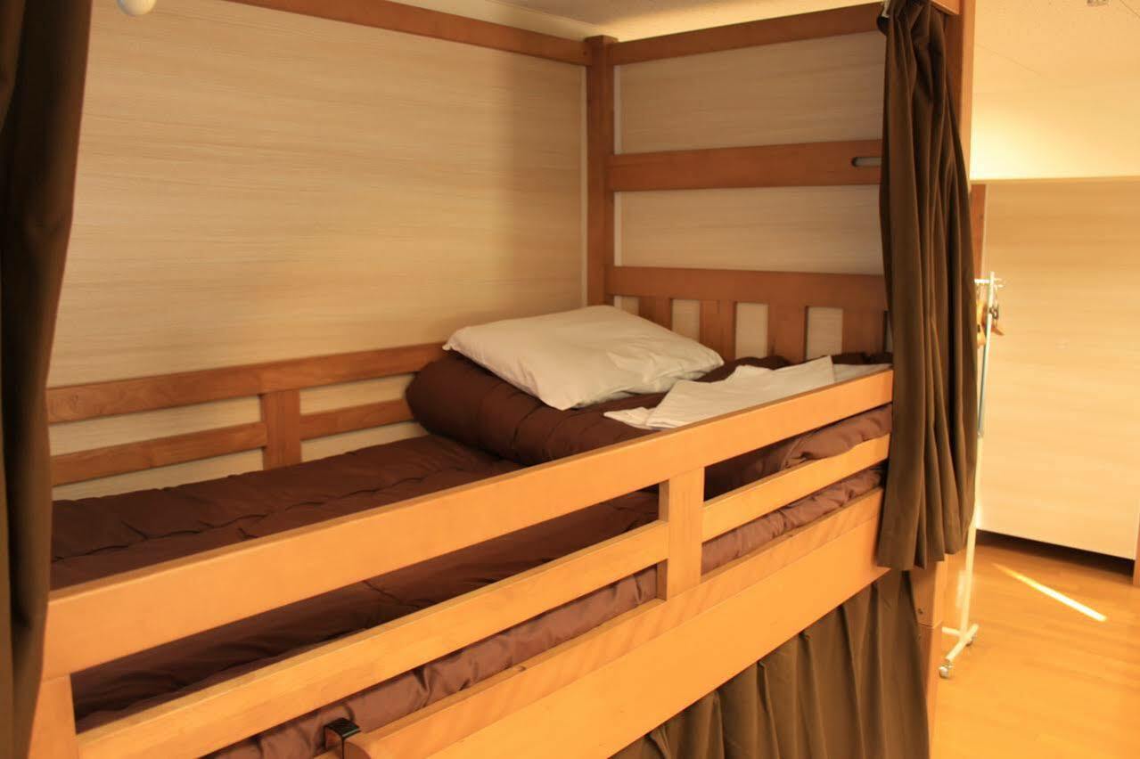 T&K Hostel Kobe Sannomiya East Экстерьер фото